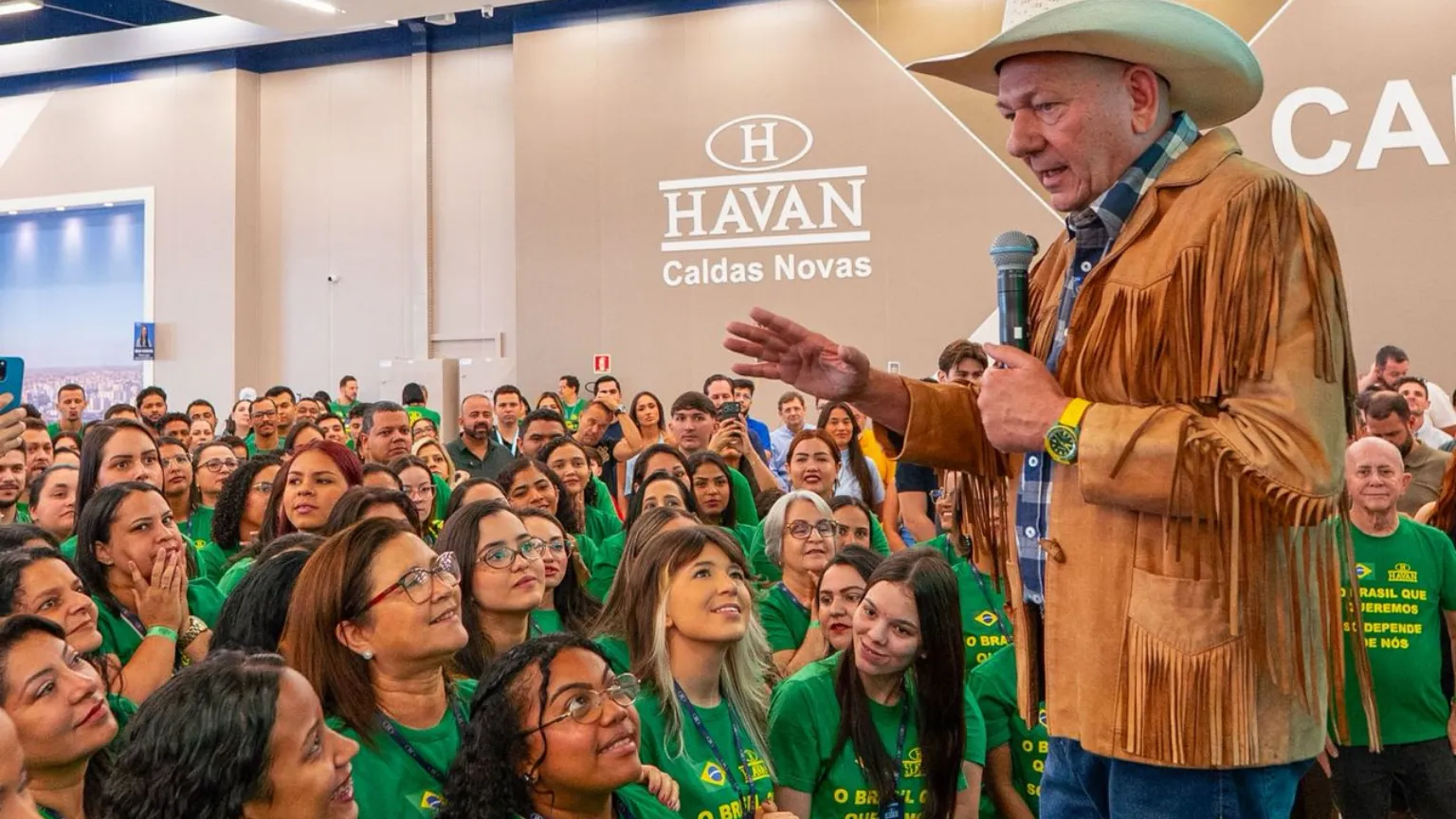 Havan inaugura 196ª loja em Caldas Novas