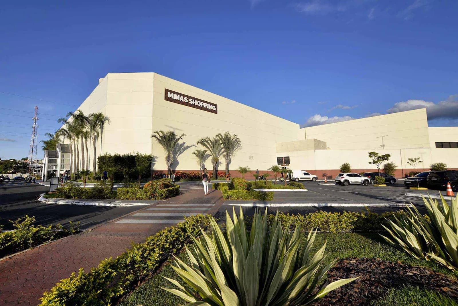 Minas Shopping completa 35 anos e realiza promoção com sorteio de R$ 12 mil em compras e 35 cafeteiras
